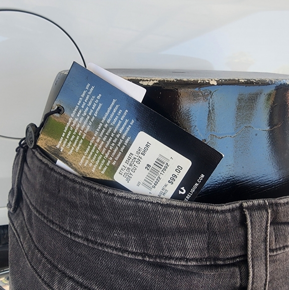 True religion - Picture 3 of 3